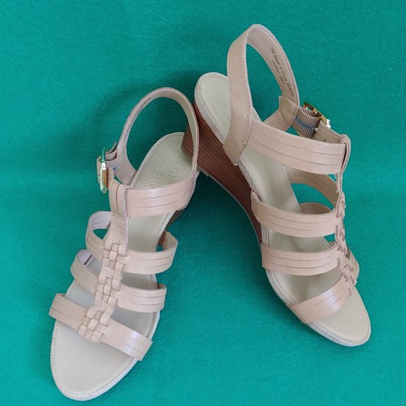 Sandales à Bride Cheville Franco Sarto – Semelle Compensée Liège – Taille 7.5/8 Olive – Occasion Excellent état